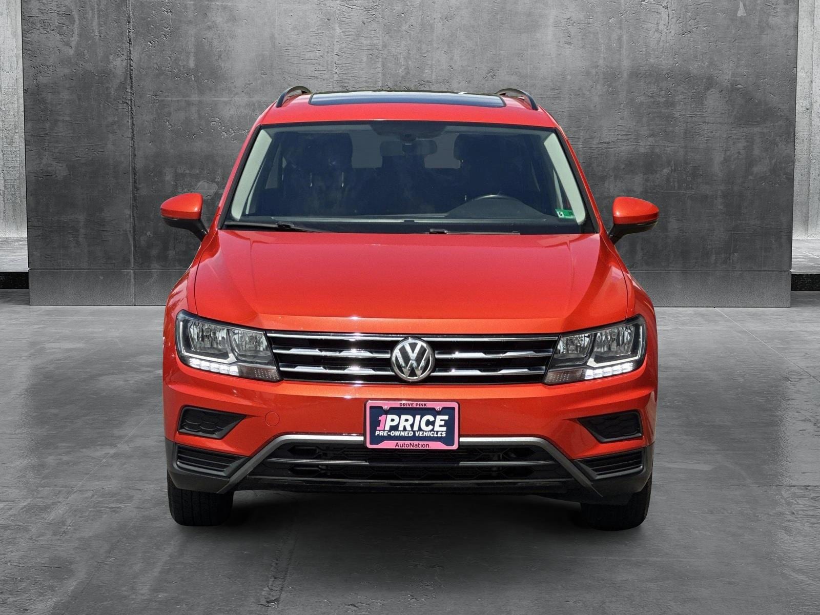 Used 2018 Volkswagen Tiguan SE with VIN 3VV2B7AX7JM200297 for sale in Leesburg, VA
