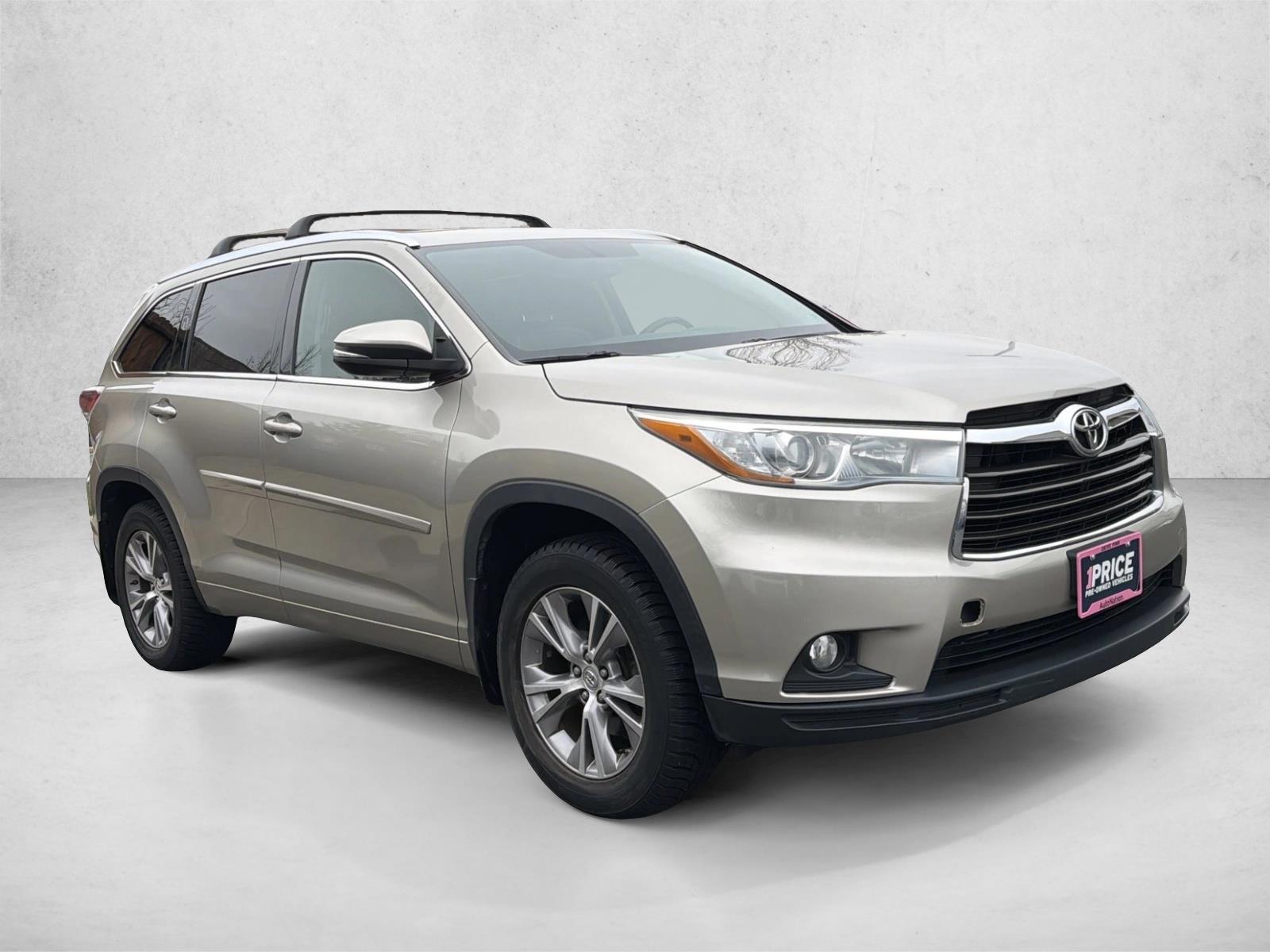 2015 Toyota Highlander XLE photo 3