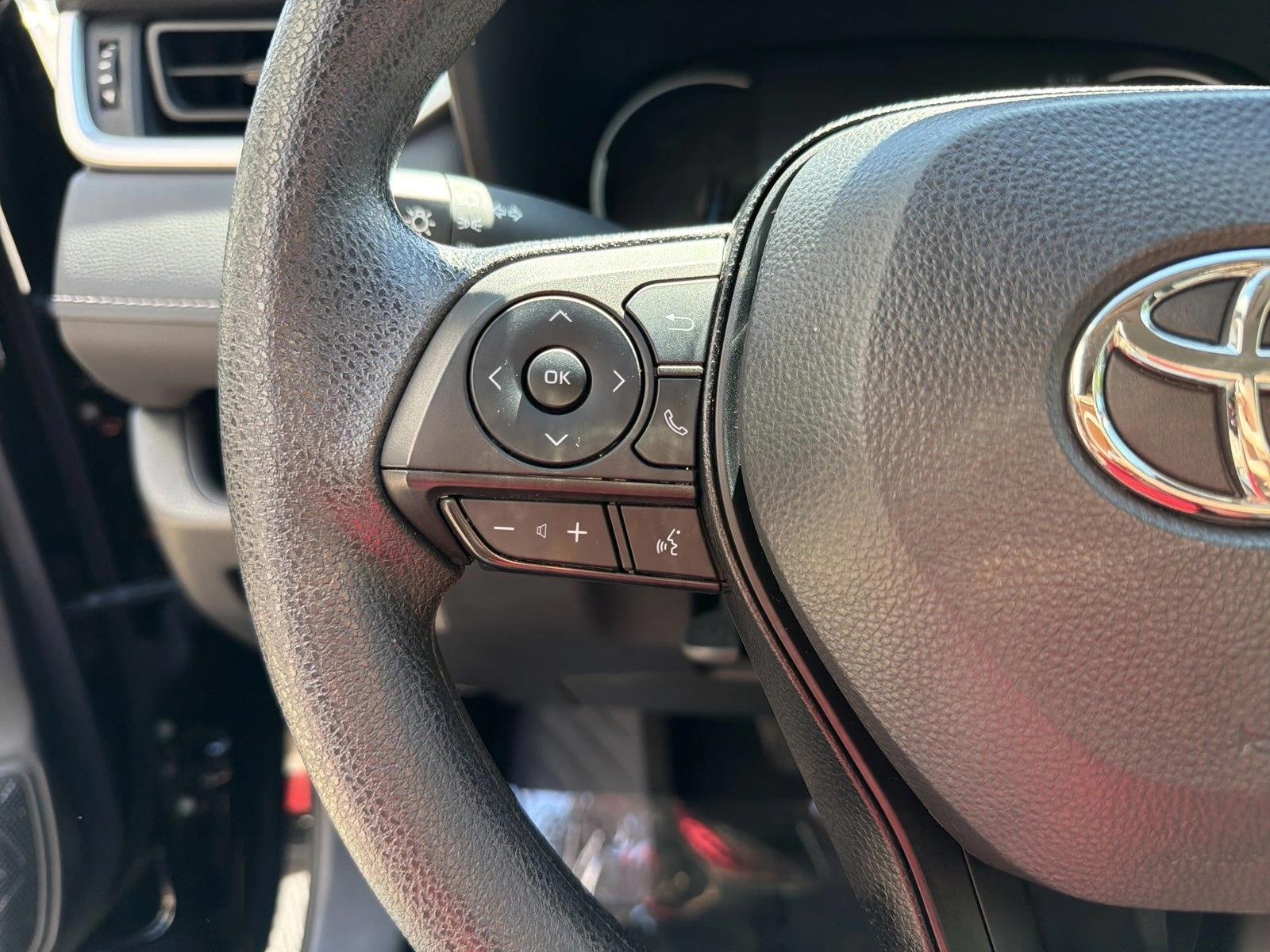 2025 Toyota RAV4 LE - Photo 14