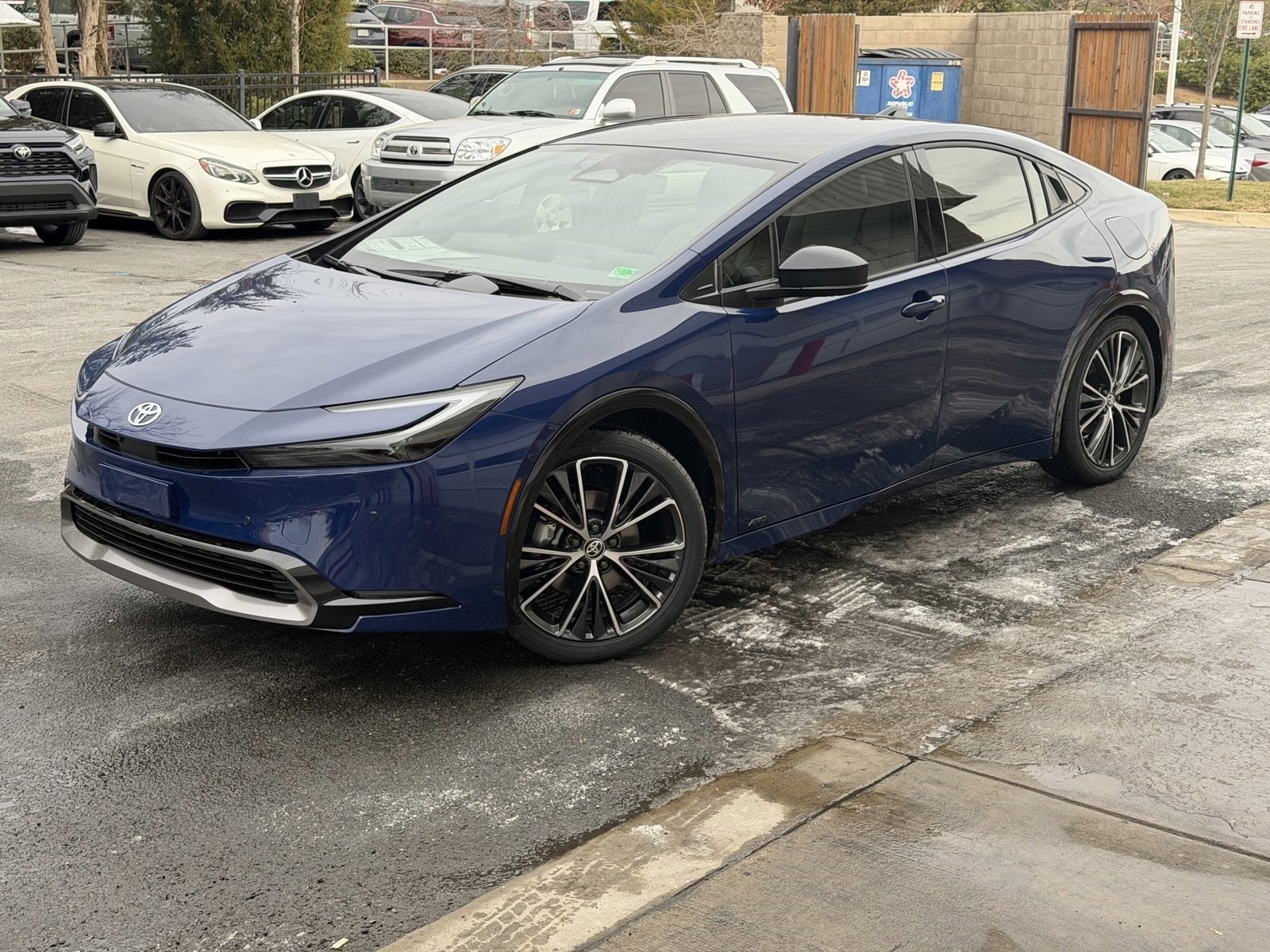 2026 Toyota Prius Limited's photo