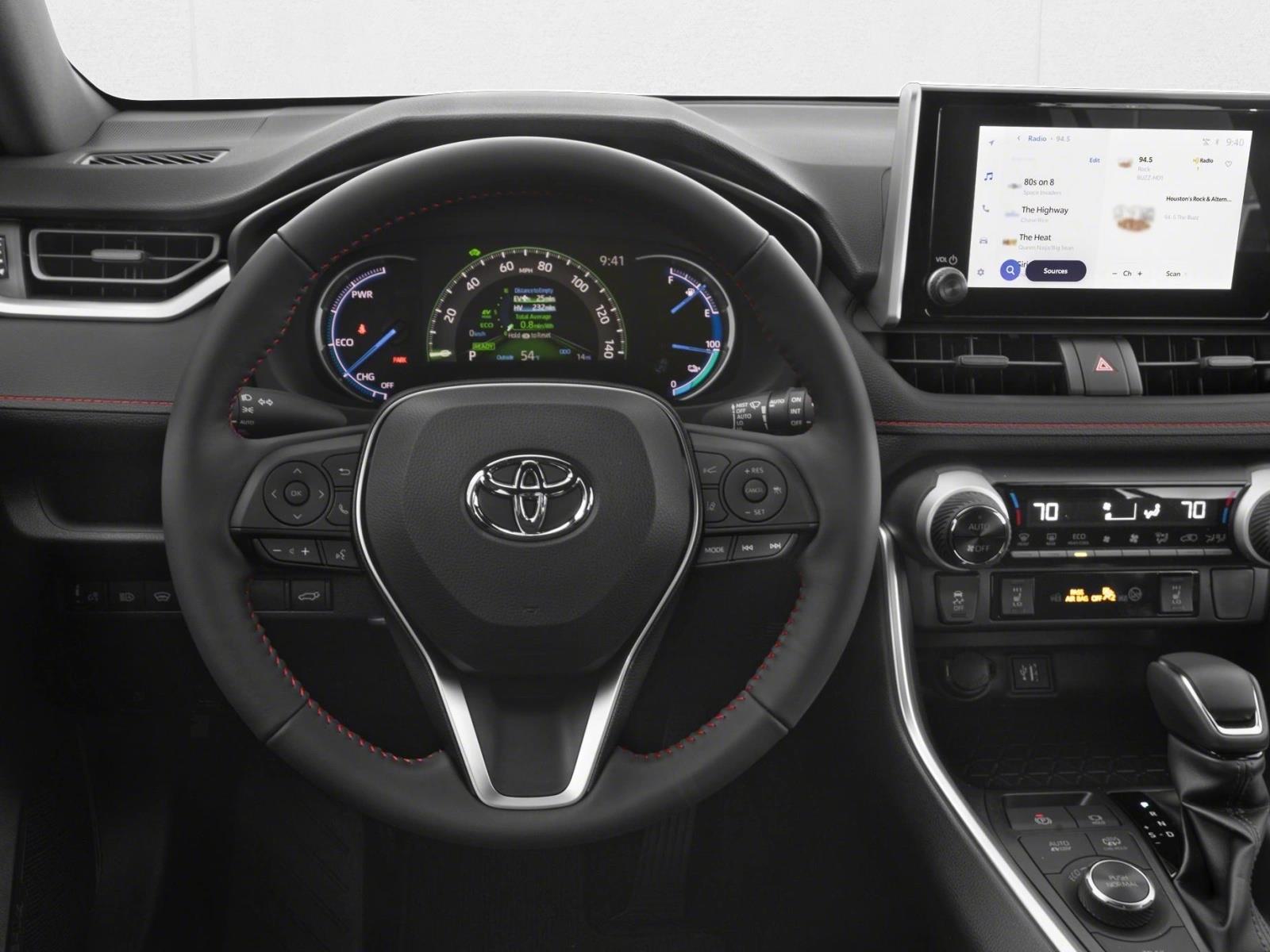 2025 Toyota RAV4 SE Hybrid photo 4