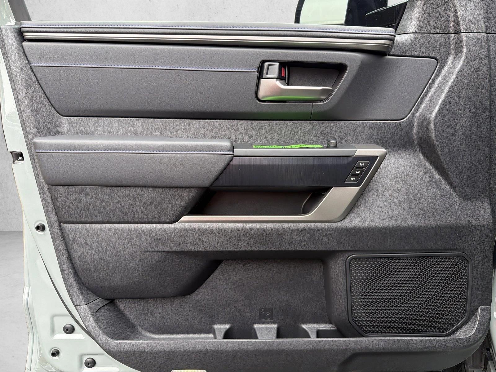 2026 Toyota Tundra Platinum - Photo 10