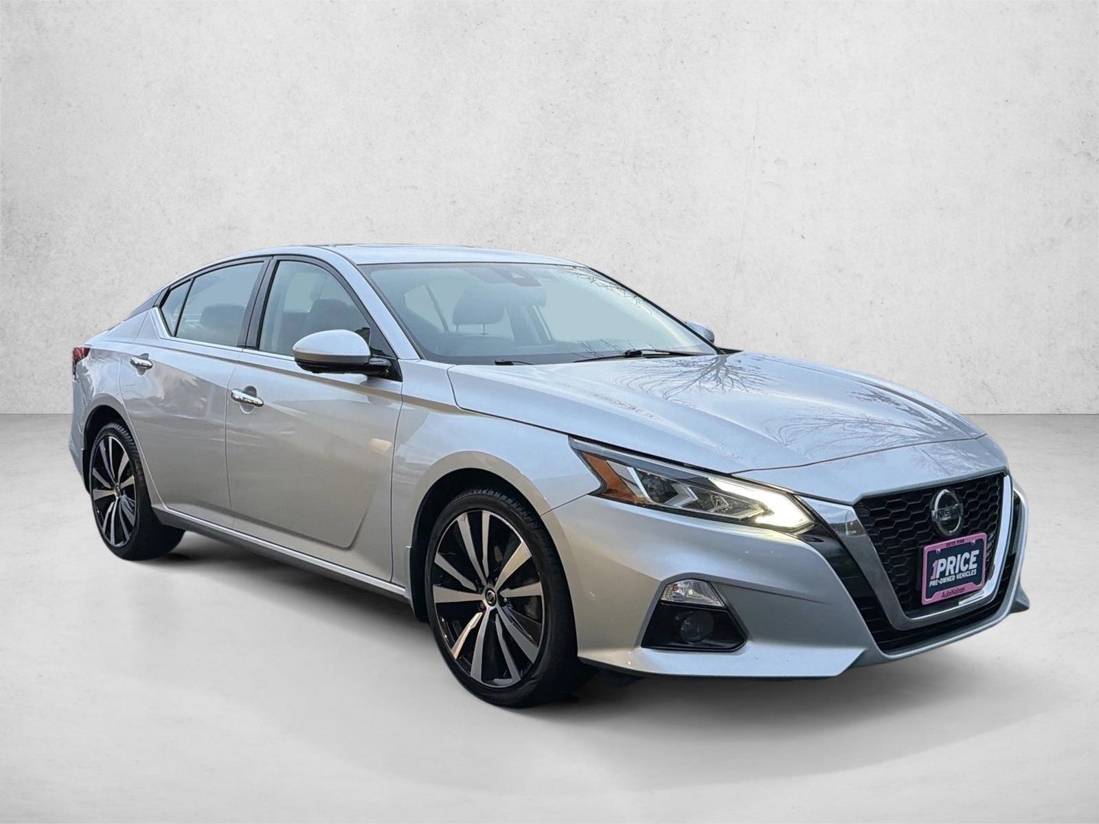 2019 Nissan Altima 2.5 Platinum photo 3