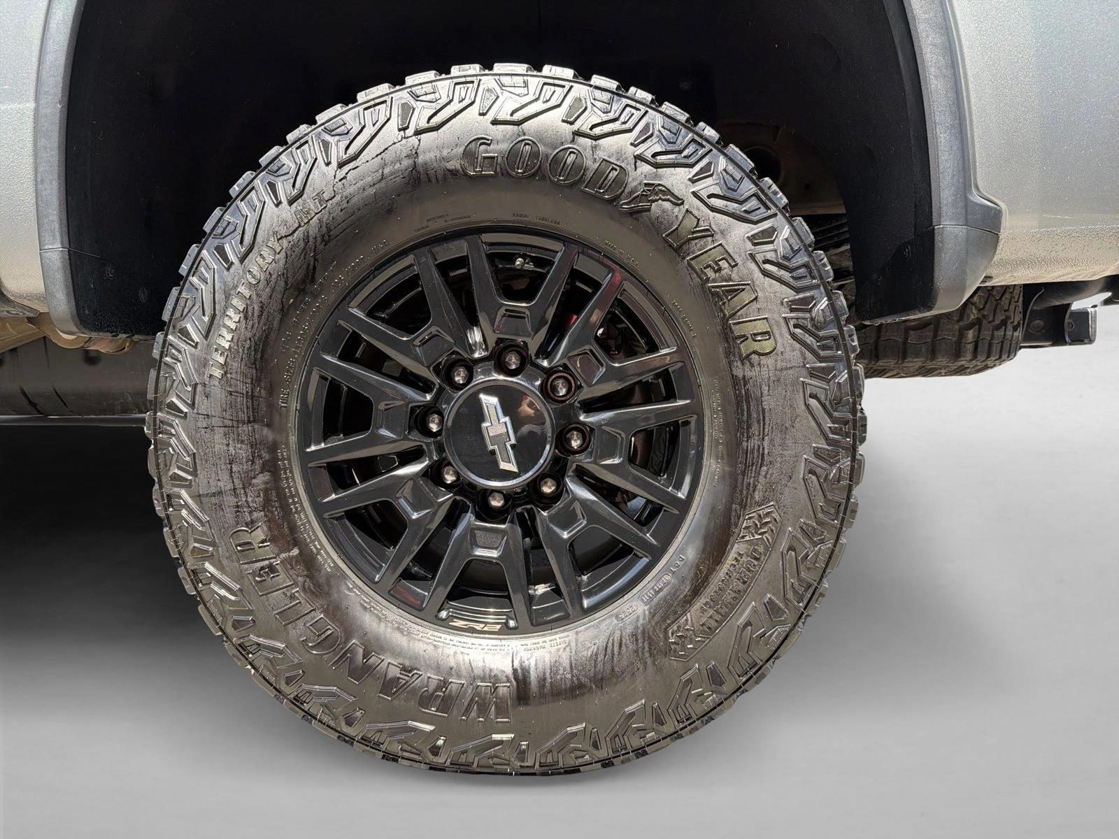 2024 Chevrolet Silverado 2500HD ZR2 - Photo 9
