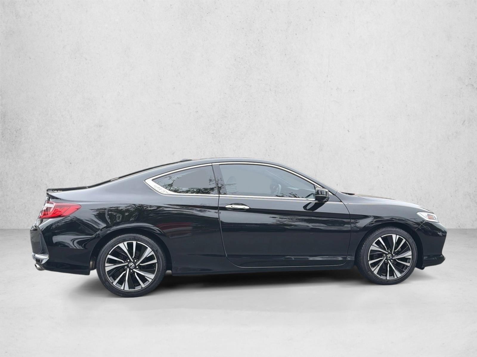 2017 Honda Accord EX-L V6 photo 4