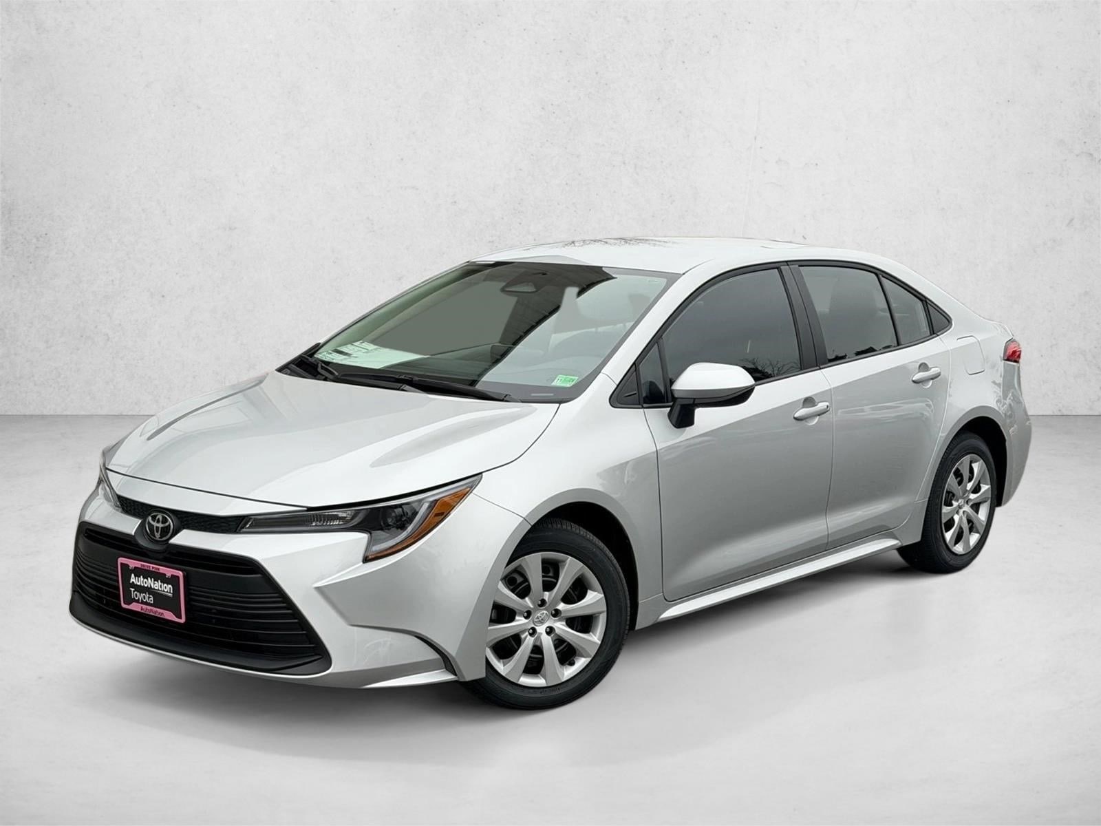 2026 Toyota Corolla LE's photo