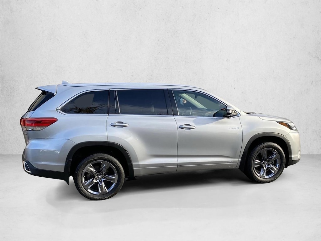 Used 2019 Toyota Highlander Hybrid Limited Platinum V6 SUV