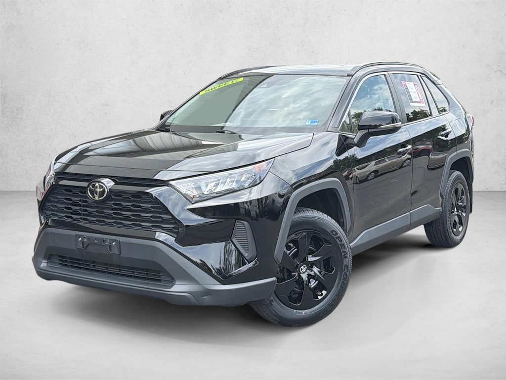 Used 2021 Toyota RAV4 LE SUV