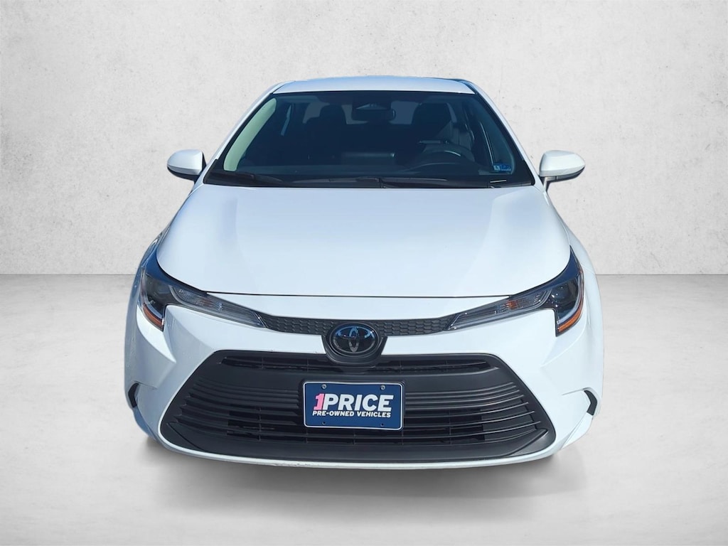 Used 2025 Toyota Corolla LE Sedan