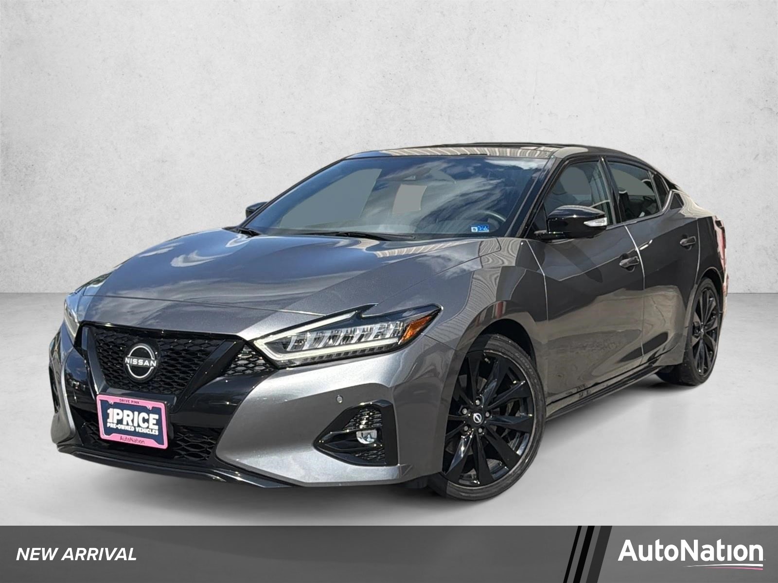 2023 Nissan Maxima SR's photo
