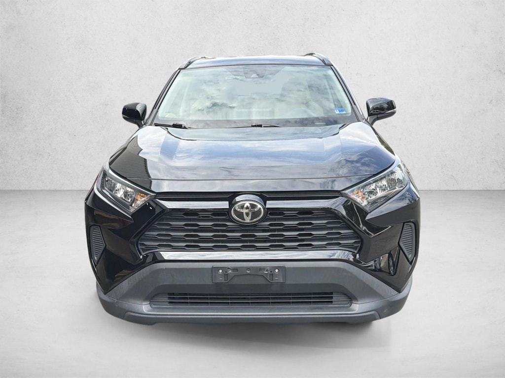 Used 2021 Toyota RAV4 LE SUV