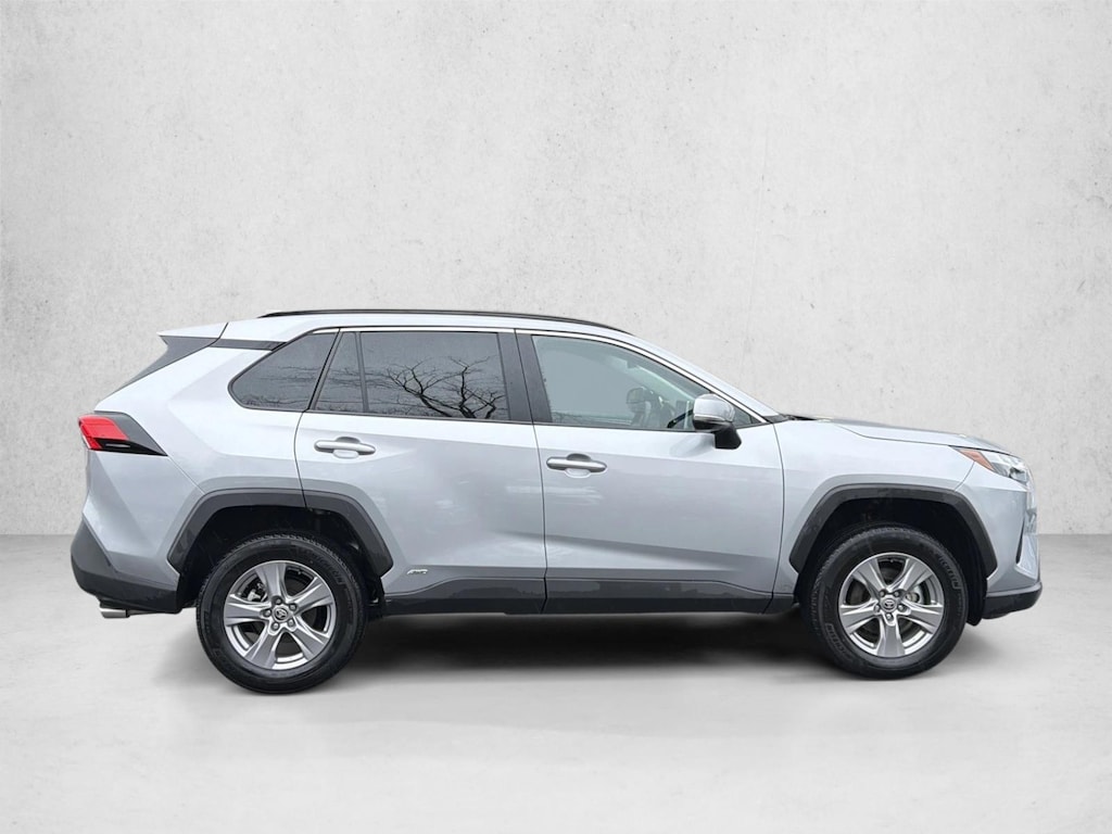 Used 2025 Toyota RAV4 Hybrid XLE SUV