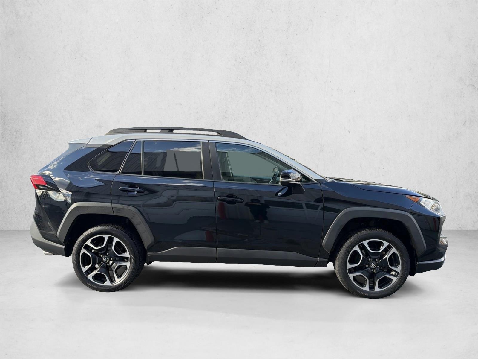 2019 Toyota RAV4 Adventure photo 4