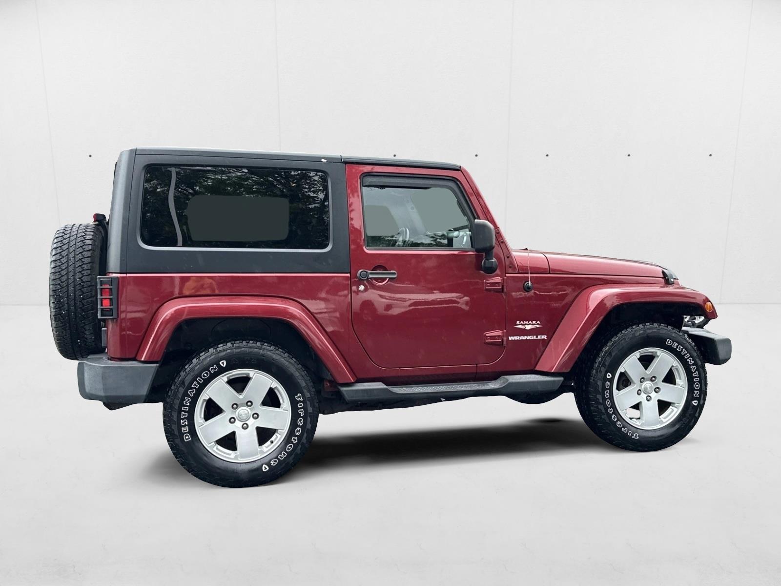 2012 Jeep Wrangler Sahara photo 4