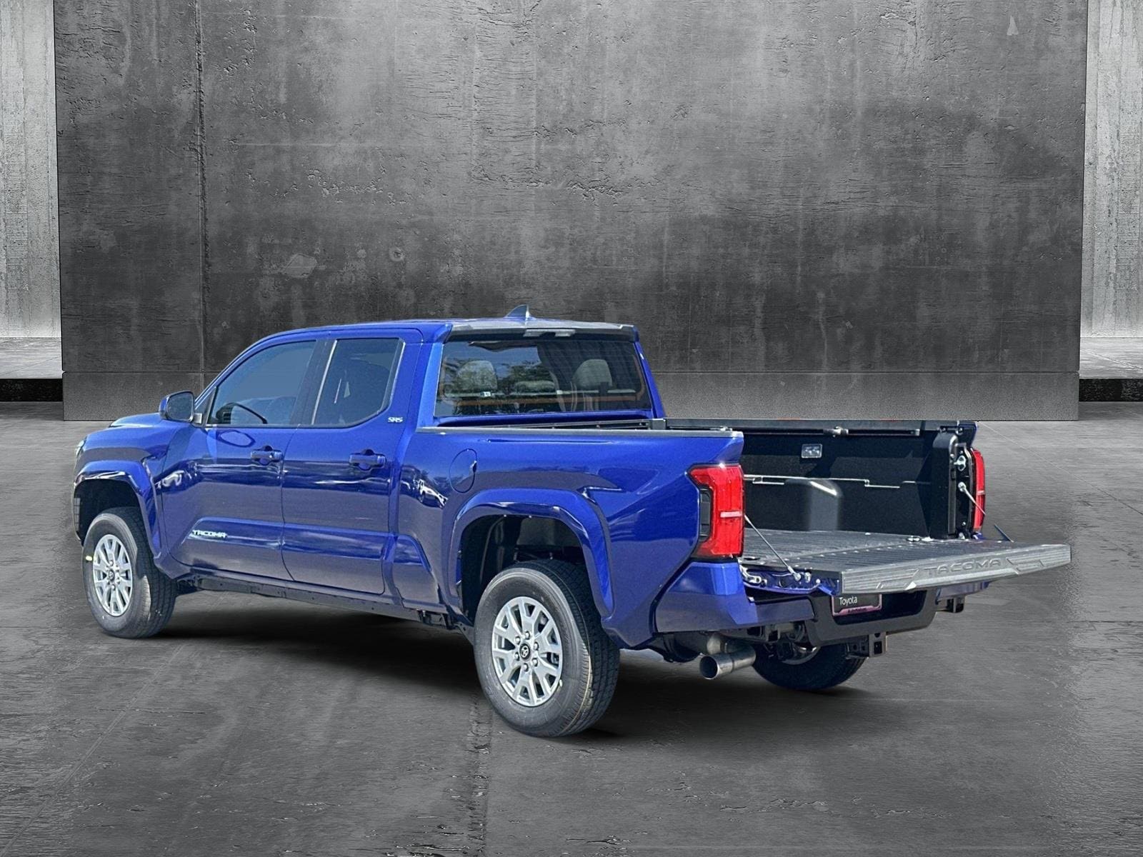 2025 Toyota Tacoma SR5 photo 2