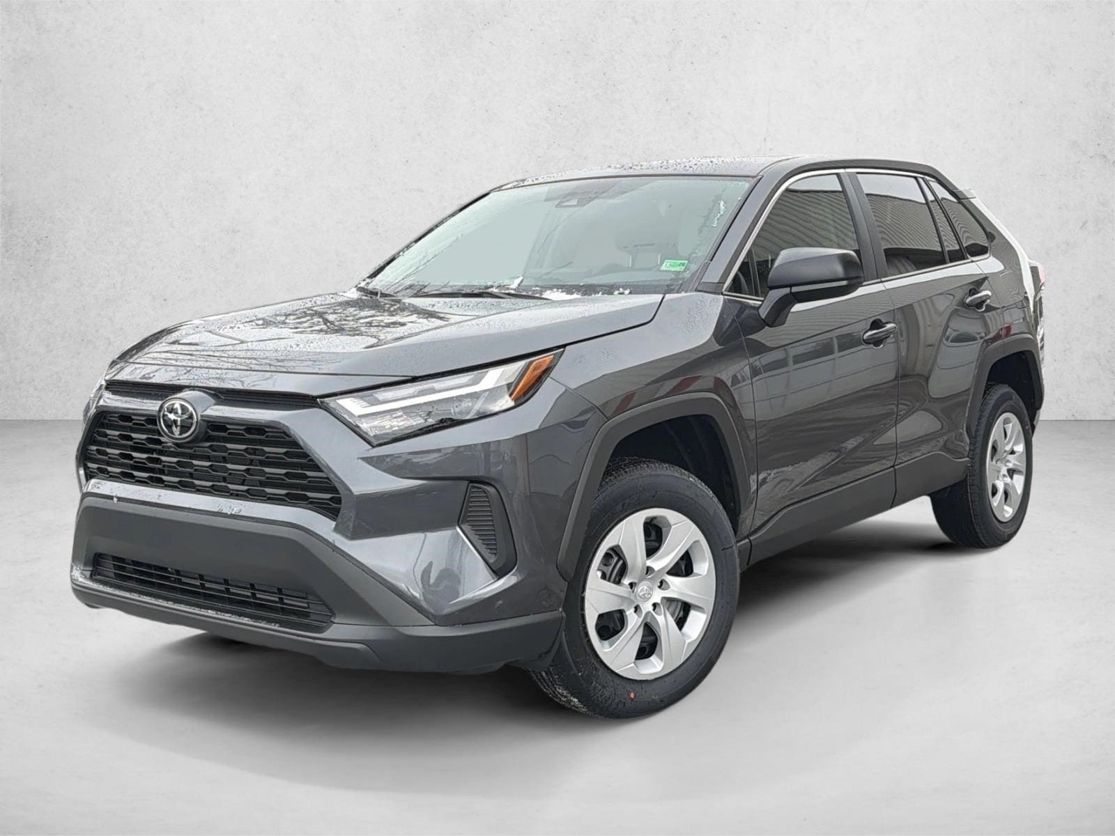 2025 Toyota RAV4 LE's photo