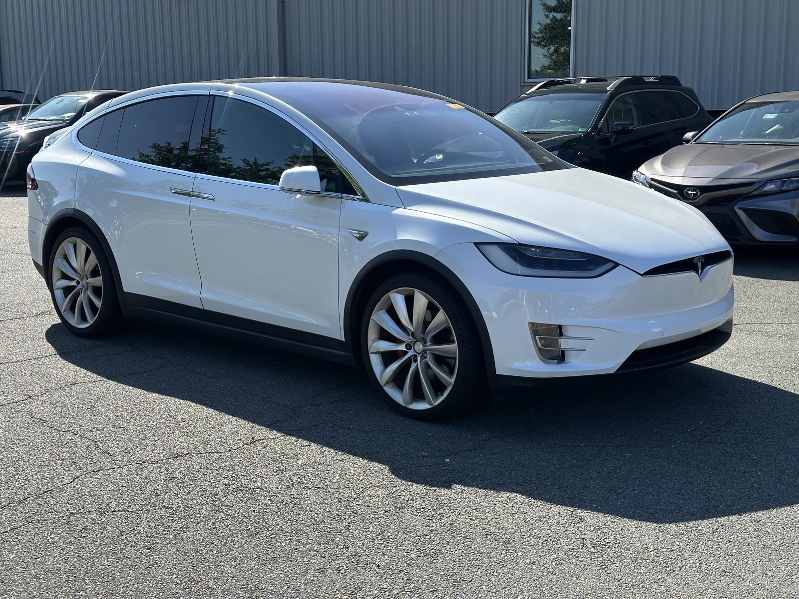 2016 Tesla Model X photo 2
