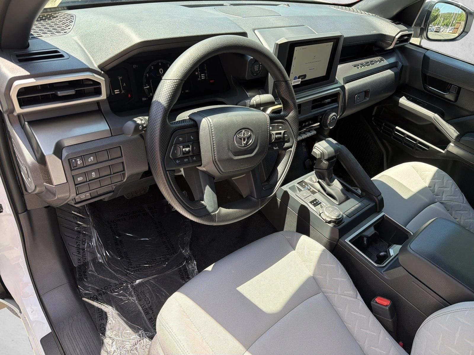 2026 Toyota Tacoma SR5 - Photo 12
