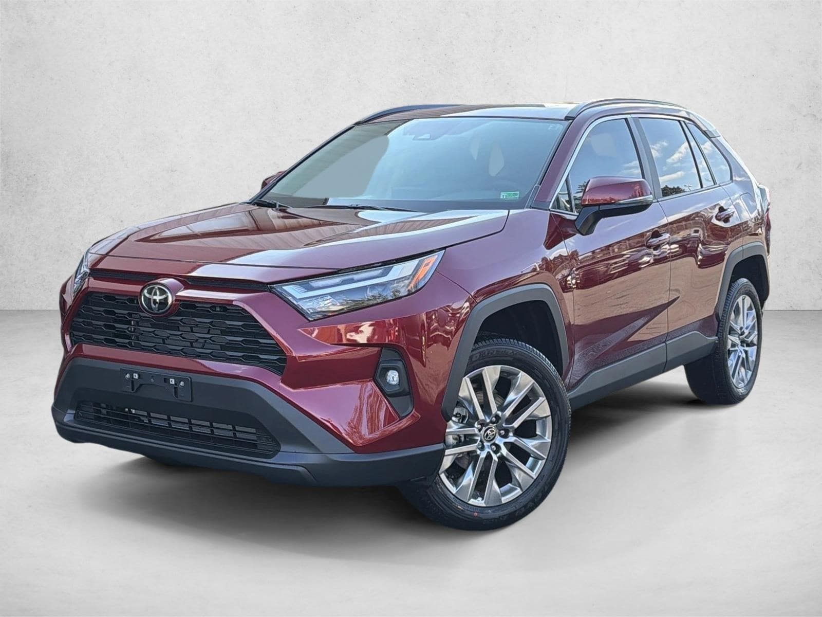 2025 Toyota RAV4 XLE Premium's photo