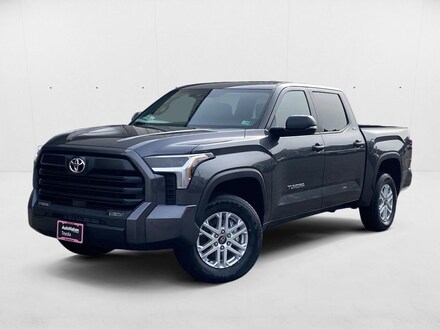 2025 Toyota Tundra SR5 SR5 CREWMAX 5.5