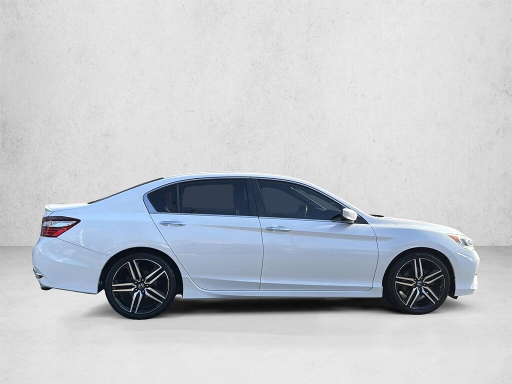 Used 2017 Honda Accord Sport SE Sedan