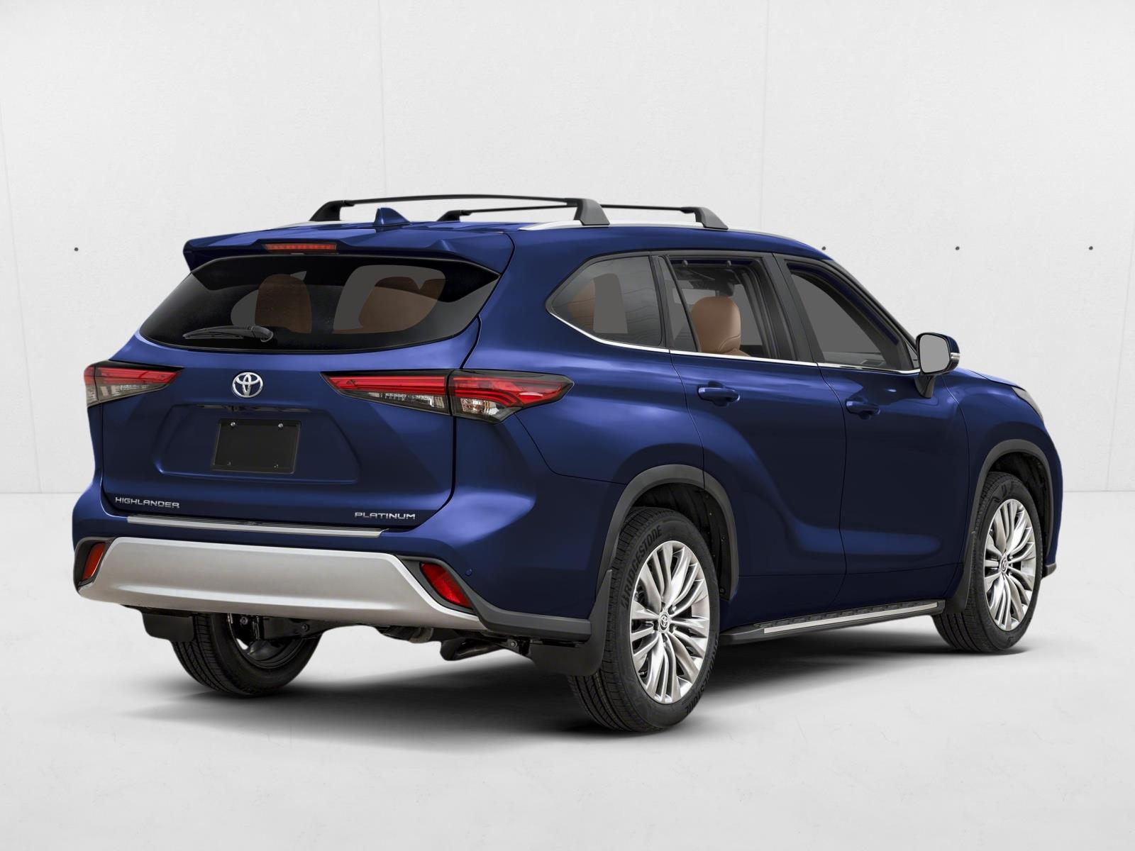 2026 Toyota Highlander Platinum photo 2