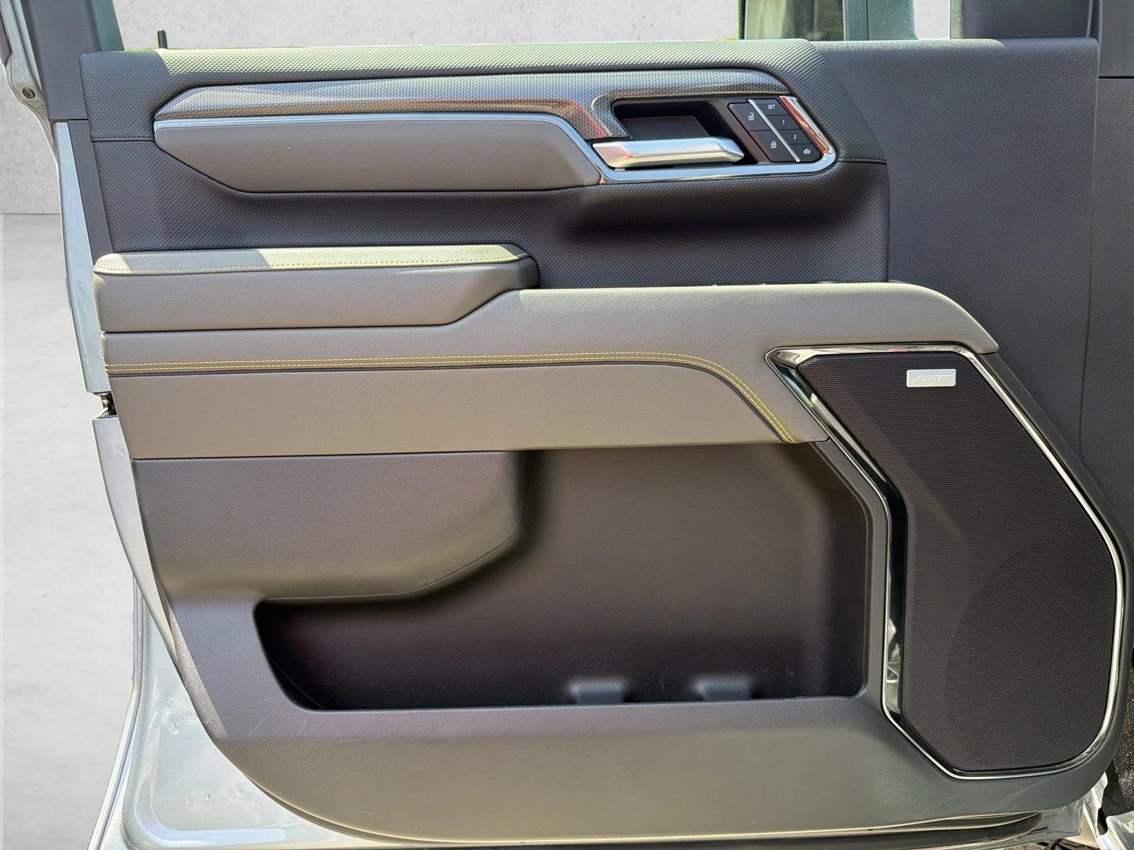 2024 Chevrolet Silverado 2500HD ZR2 - Photo 10