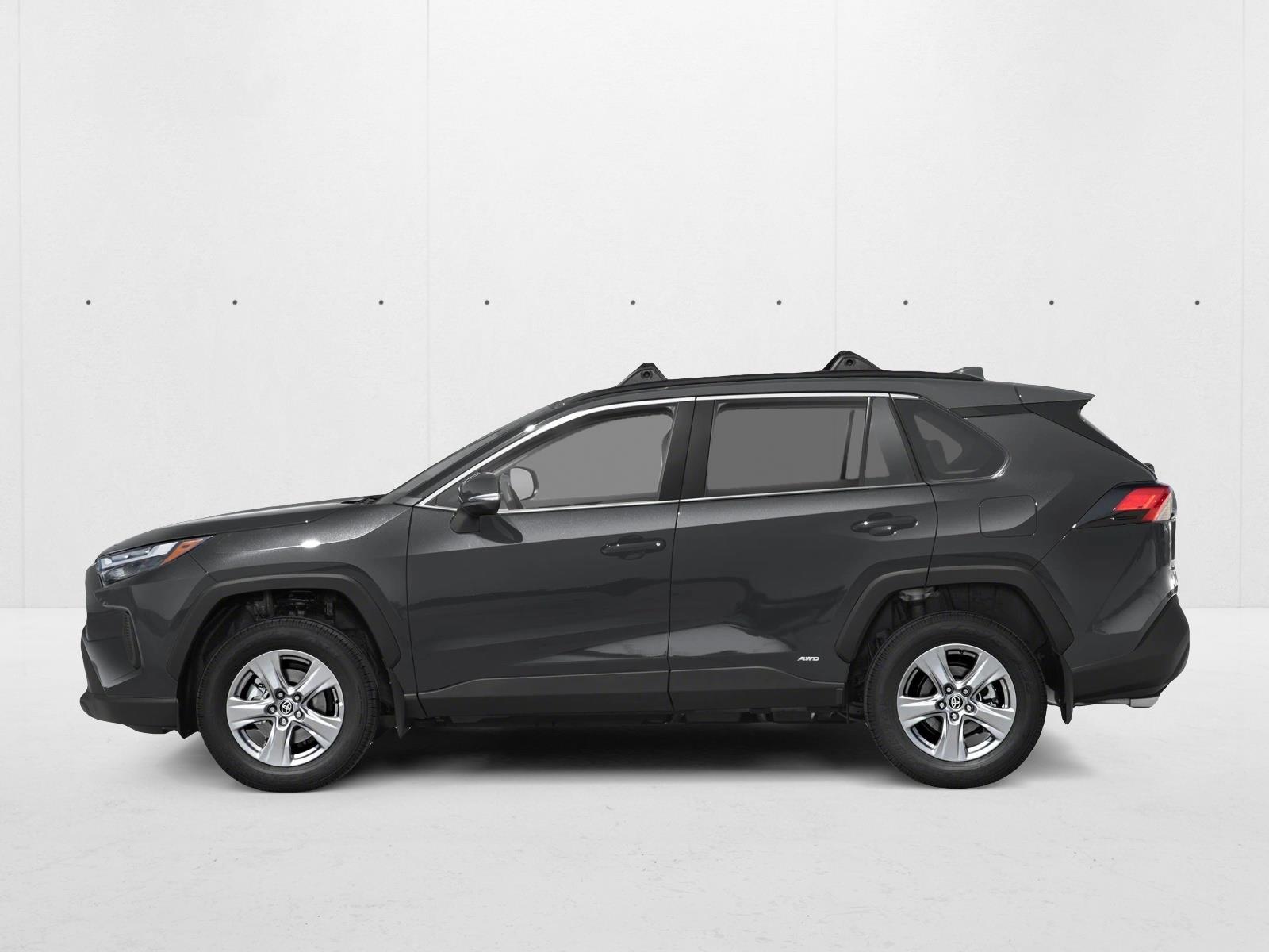 2025 Toyota RAV4 Hybrid XLE photo 3