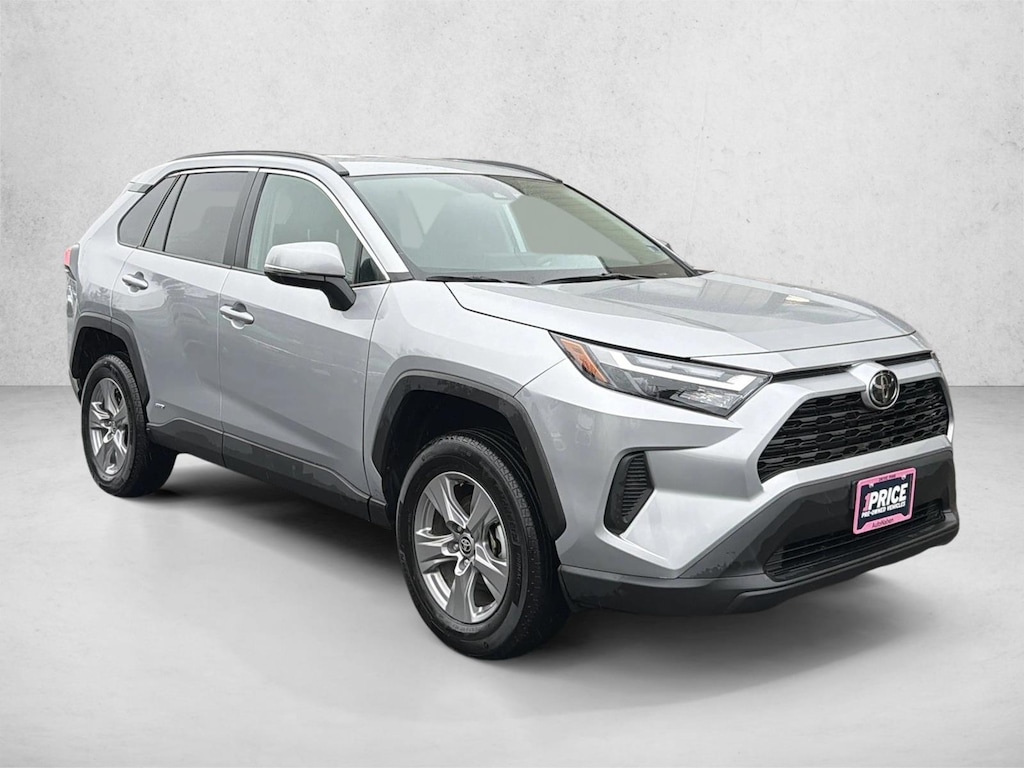 Used 2025 Toyota RAV4 Hybrid XLE SUV