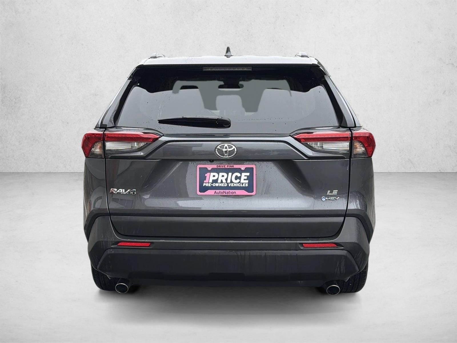 2025 Toyota RAV4 LE - Photo 6