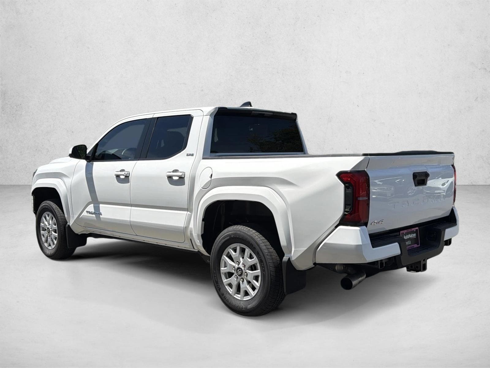 2026 Toyota Tacoma SR5 - Photo 6