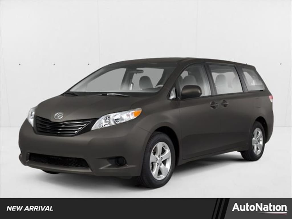 Used 2013 Toyota Sienna XLE 7 Passenger Van