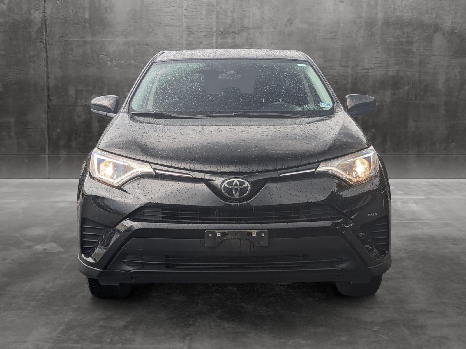 Used 2018 Toyota RAV4 LE with VIN 2T3BFREV5JW827120 for sale in Leesburg, VA