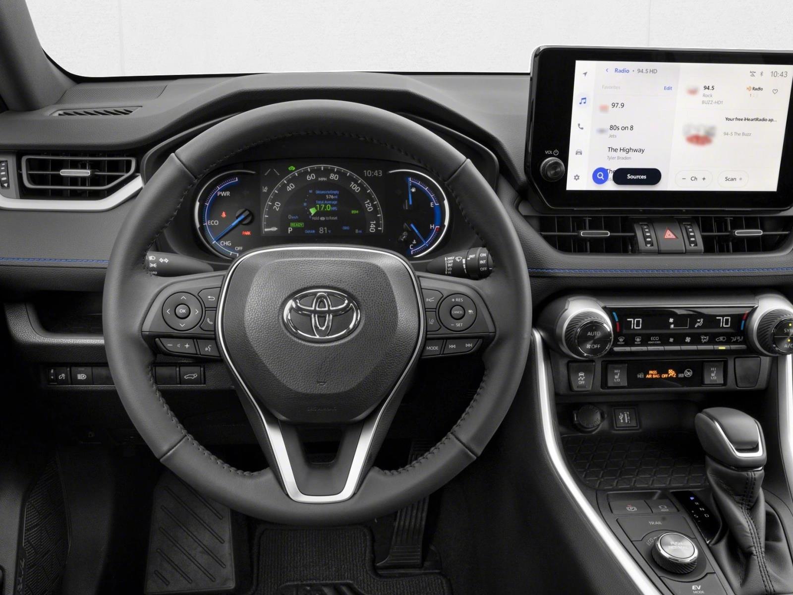 2025 Toyota RAV4 Hybrid XSE photo 4