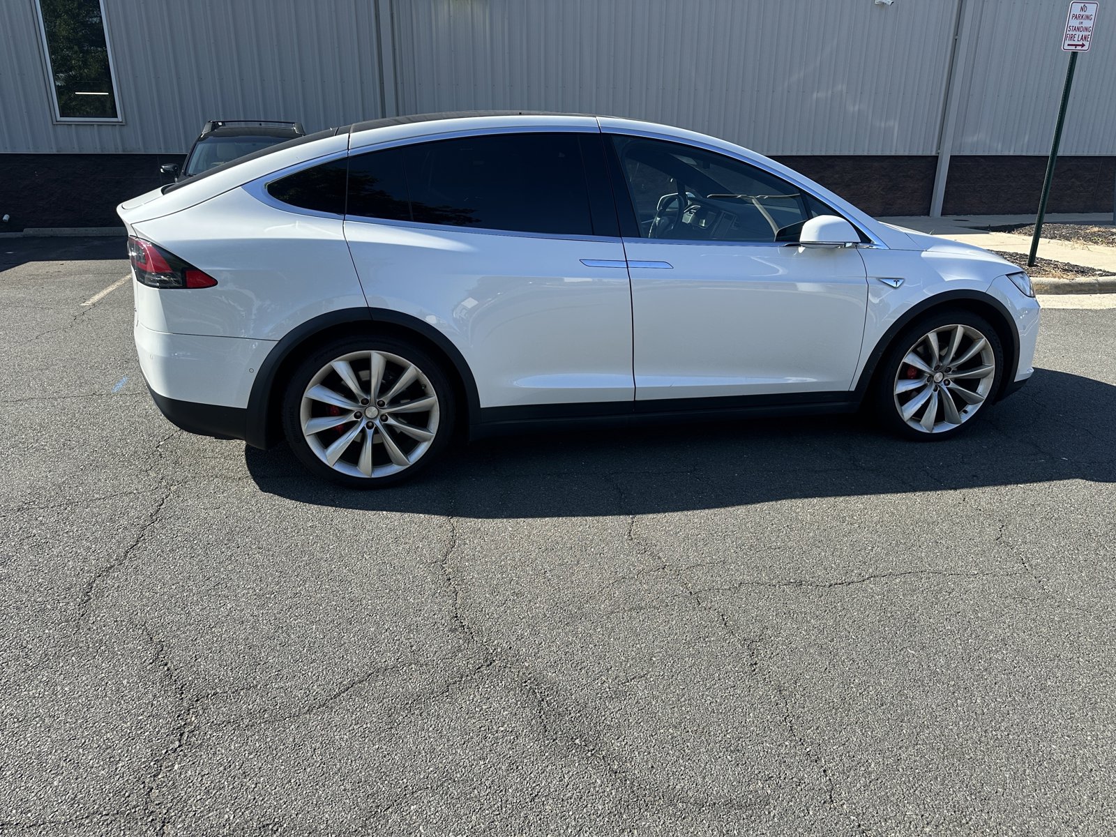 2016 Tesla Model X photo 3