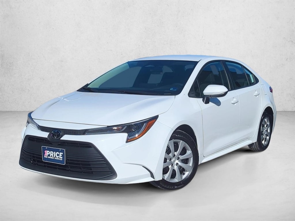 Used 2025 Toyota Corolla LE Sedan