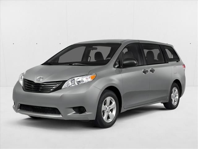 2014 Toyota Sienna LE V6 AWD 7-Passenger's photo