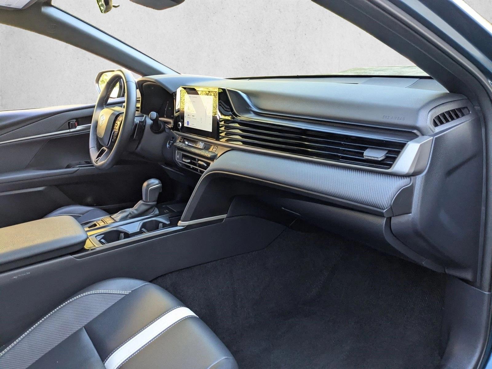 2025 TOYOTA CAMRY - Image 19