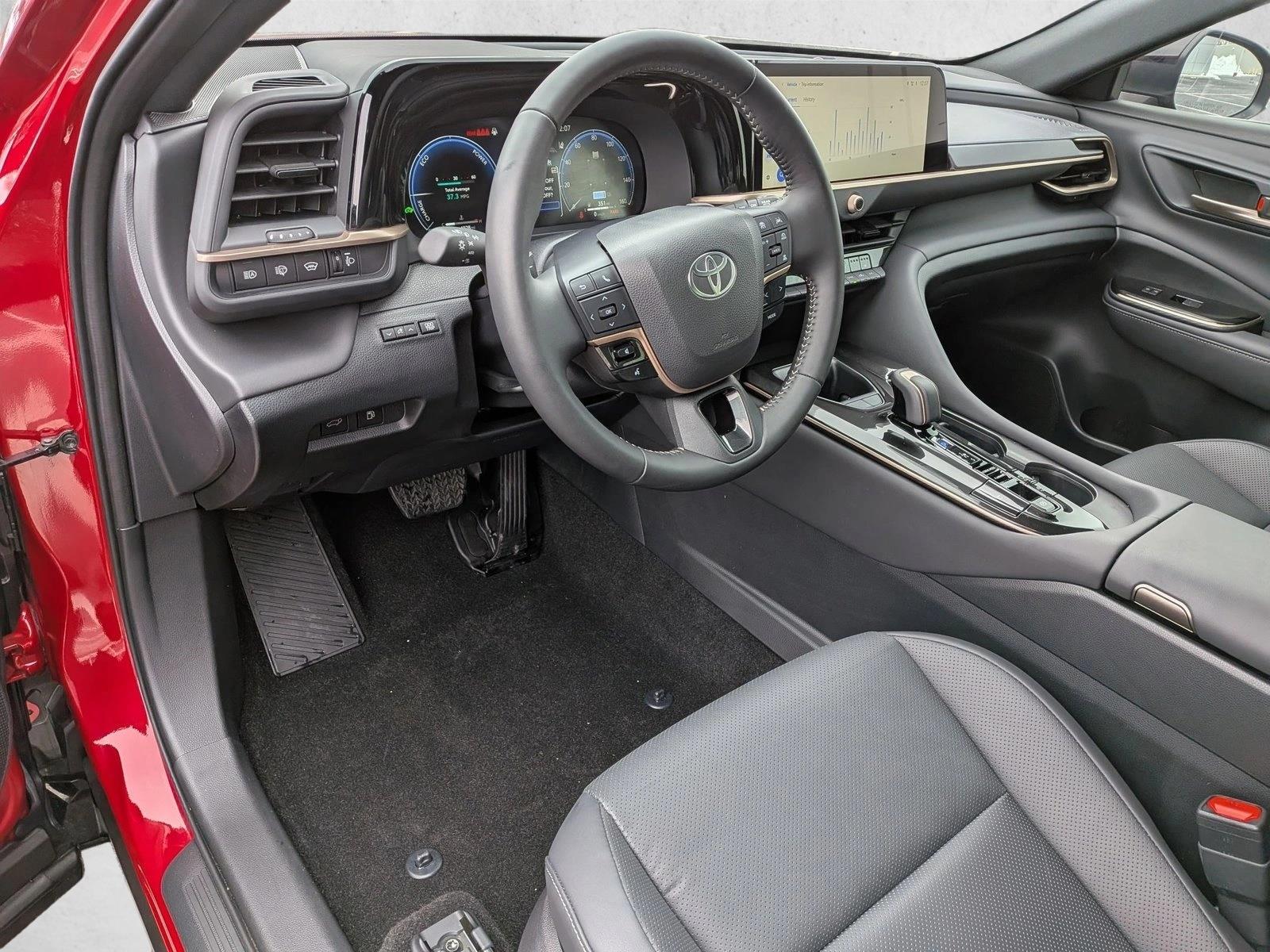 2025 TOYOTA CROWN SIGNIA - Image 10