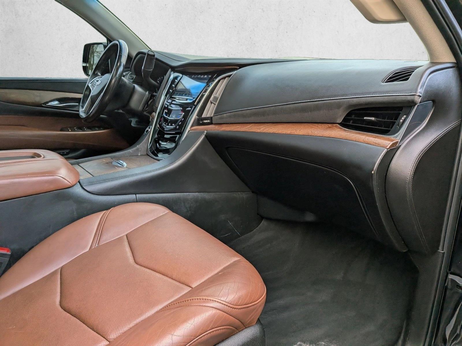 2017 CADILLAC ESCALADE ESV - Image 23