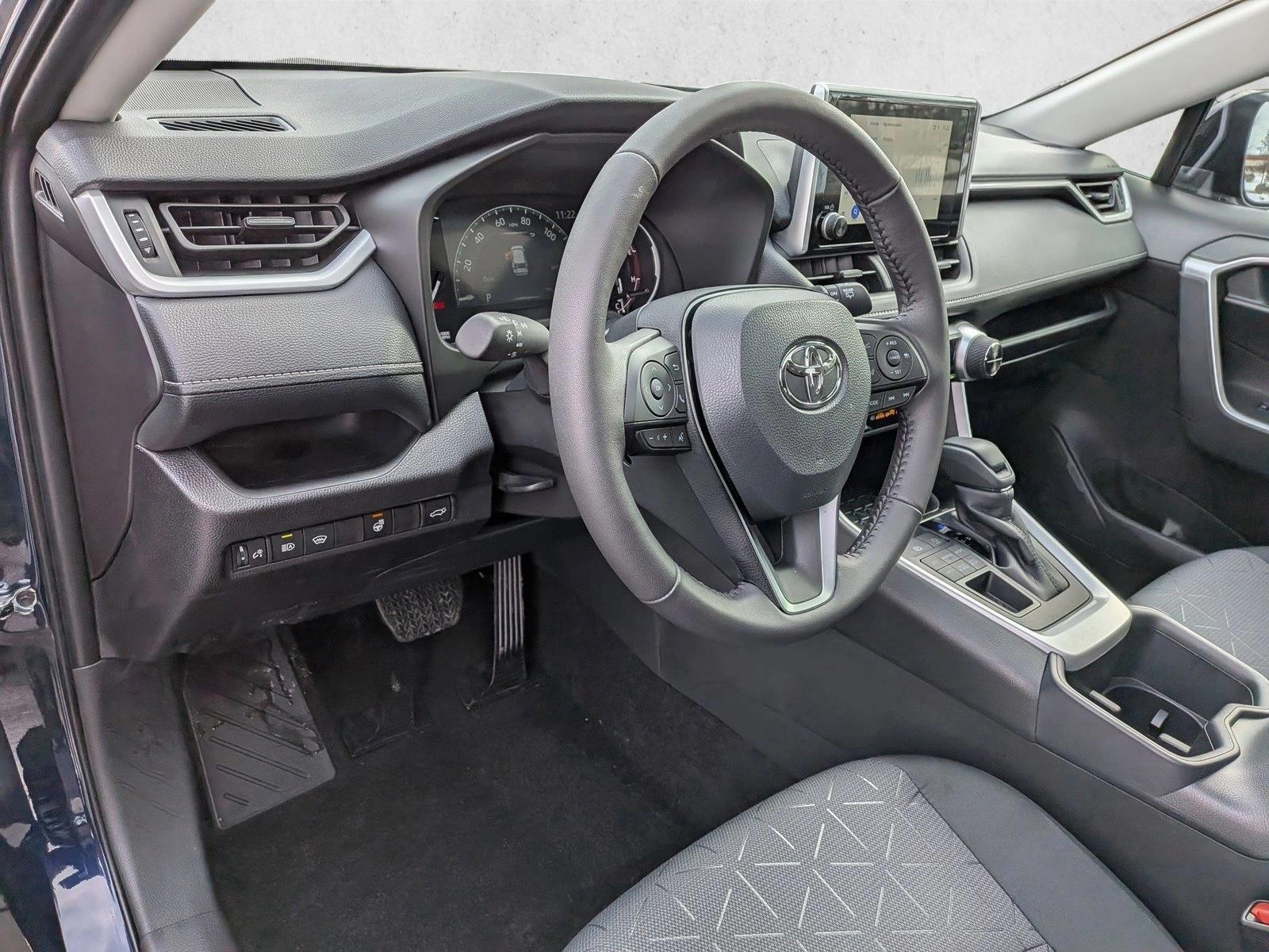 2025 TOYOTA RAV4 - Image 10