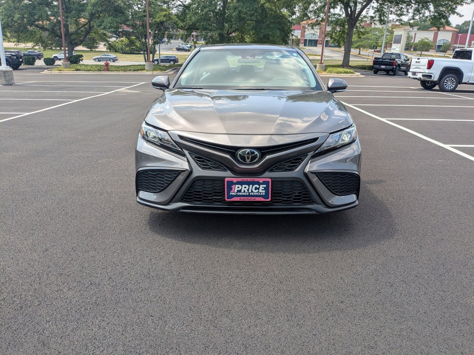 2023 Toyota Camry SE photo 2