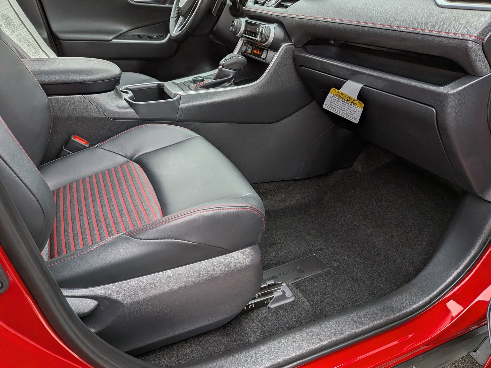 2025 TOYOTA RAV4 PRIME (PHEV) - Image 16