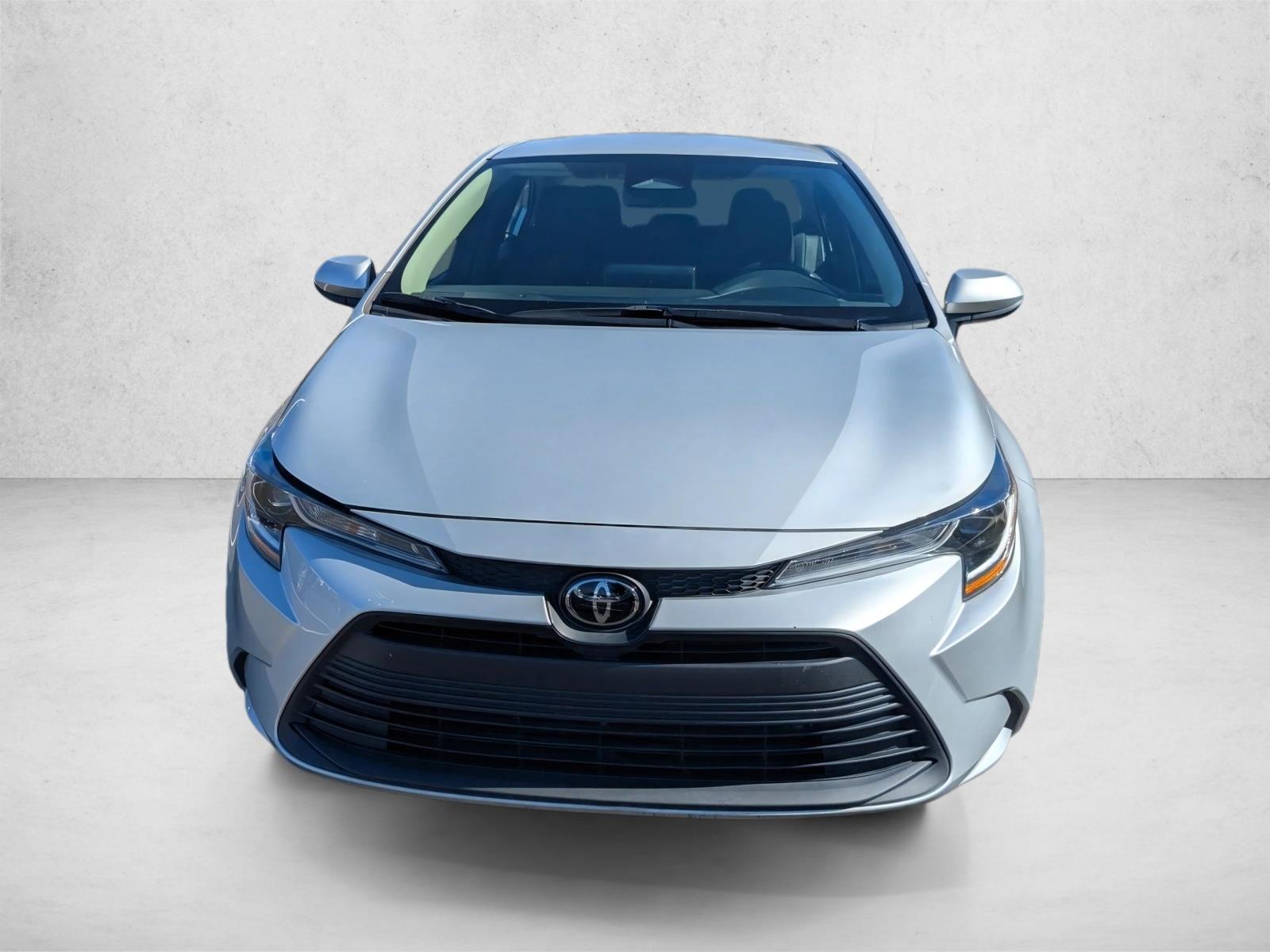 2023 Toyota Corolla LE photo 2