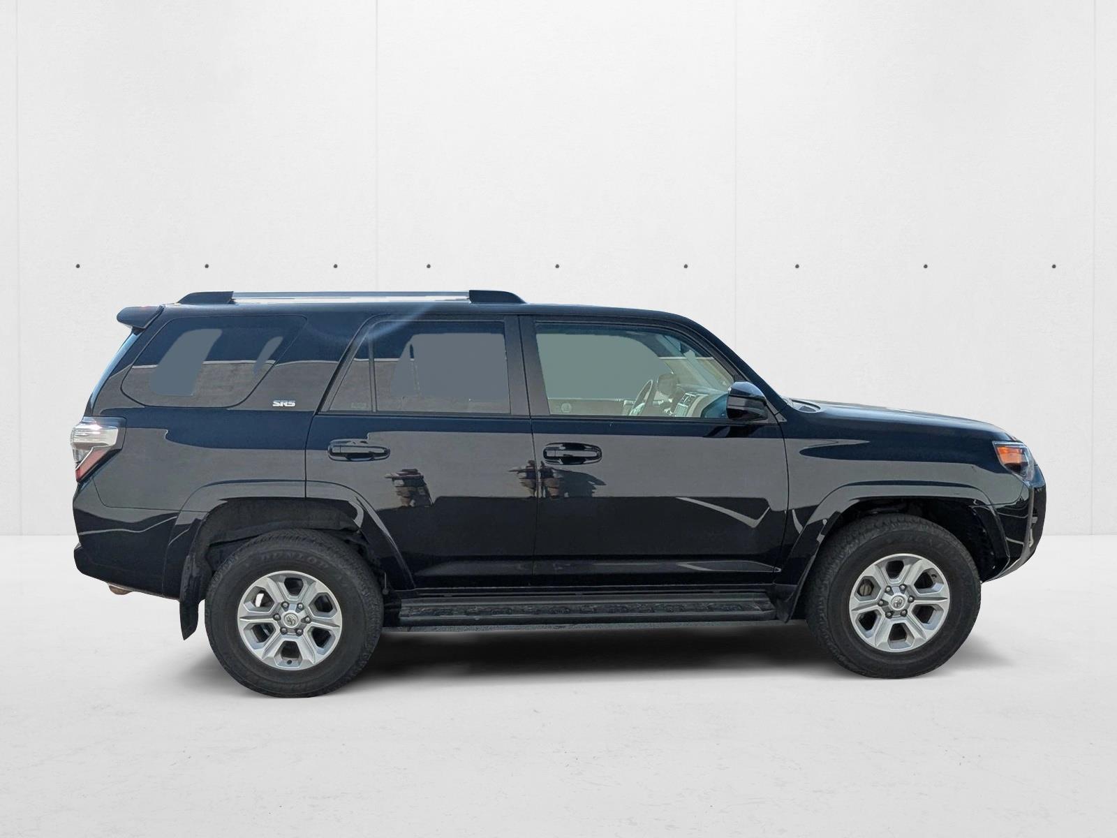 2024 Toyota 4Runner SR5 photo 4
