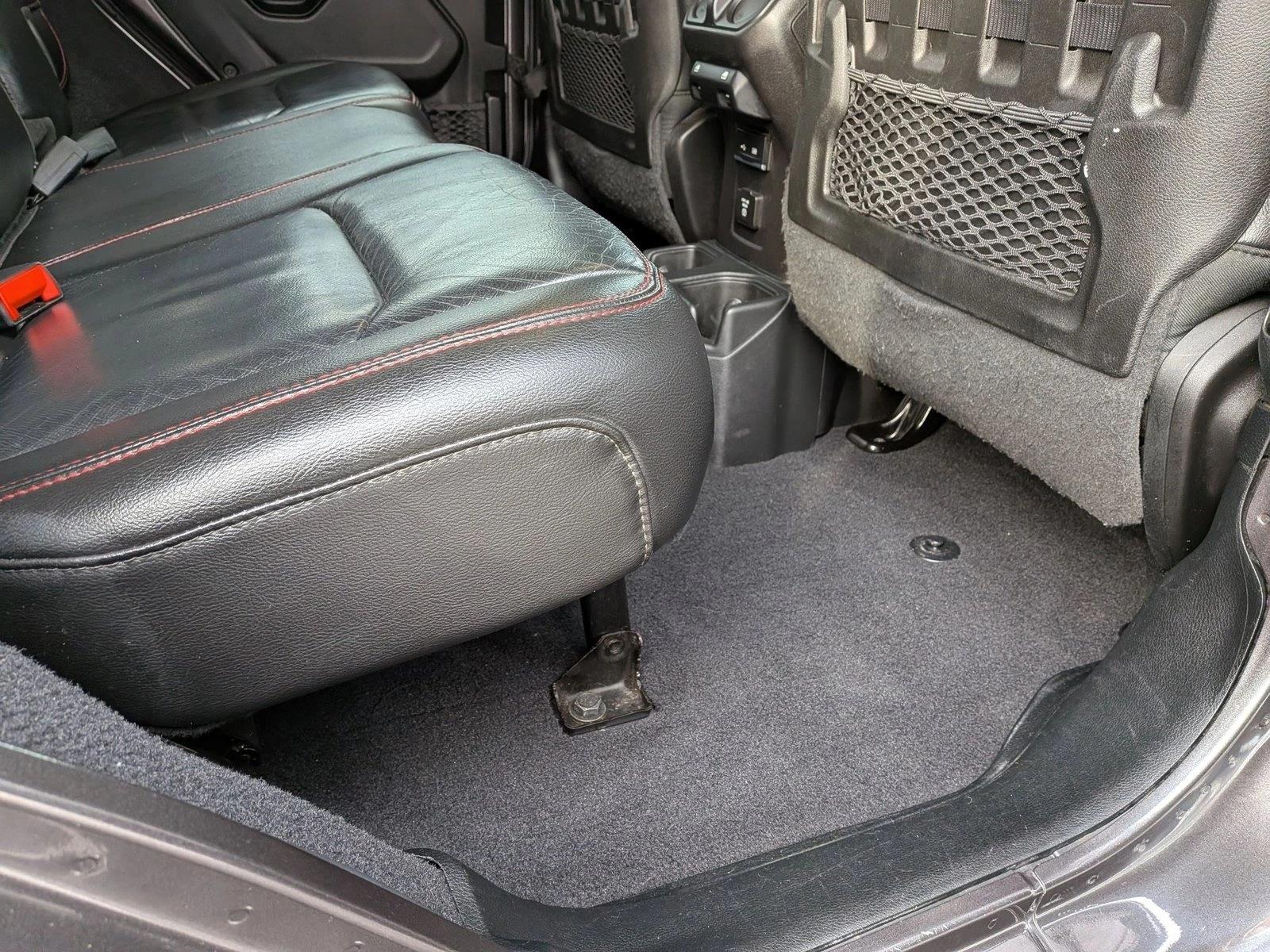 2019 JEEP WRANGLER - Image 17