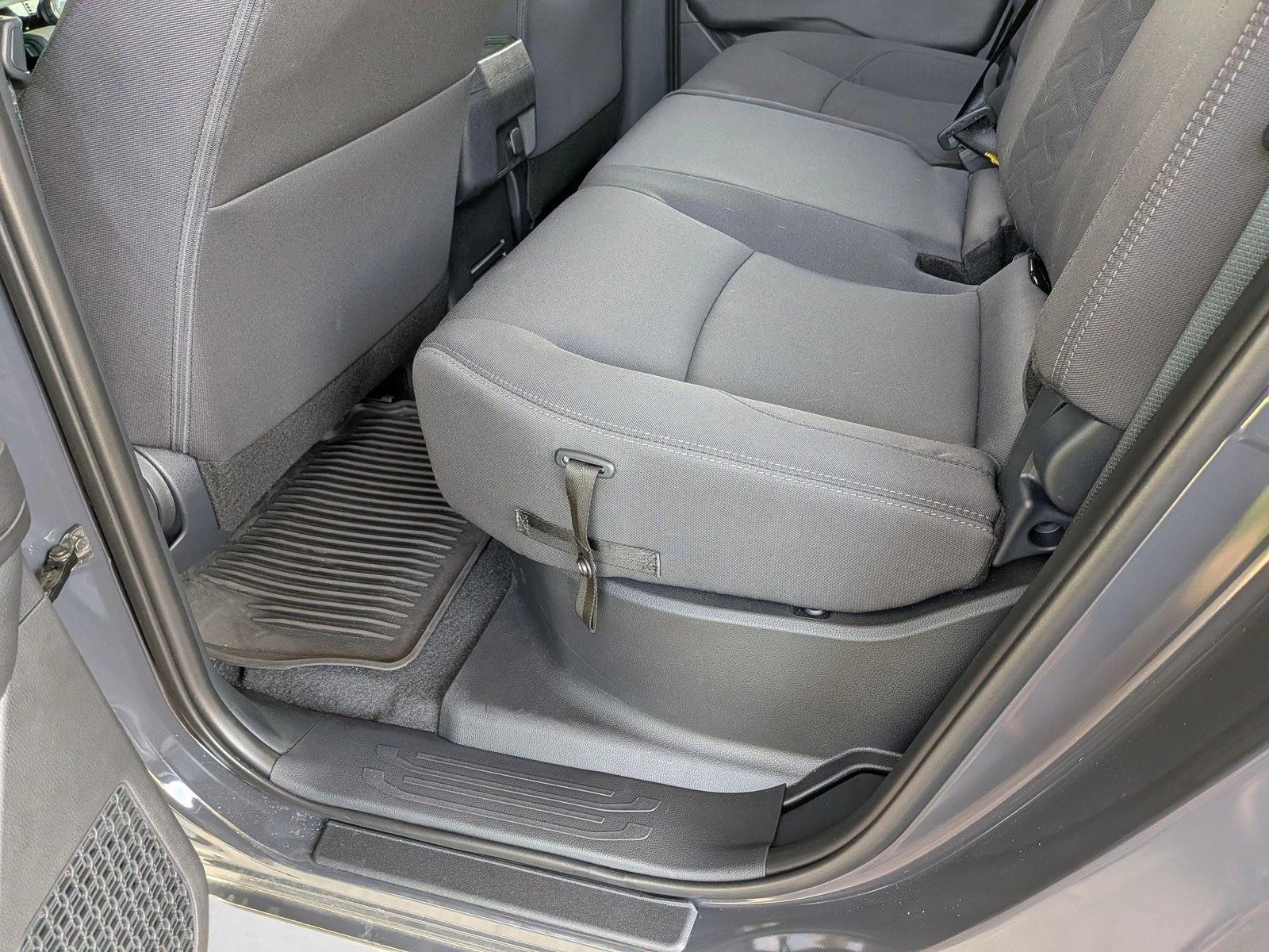 2026 Toyota Tacoma SR5 - Photo 16