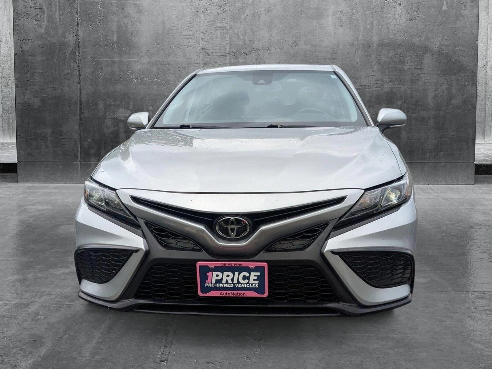 Used 2023 Toyota Camry SE with VIN 4T1G11AK8PU755090 for sale in Libertyville, IL