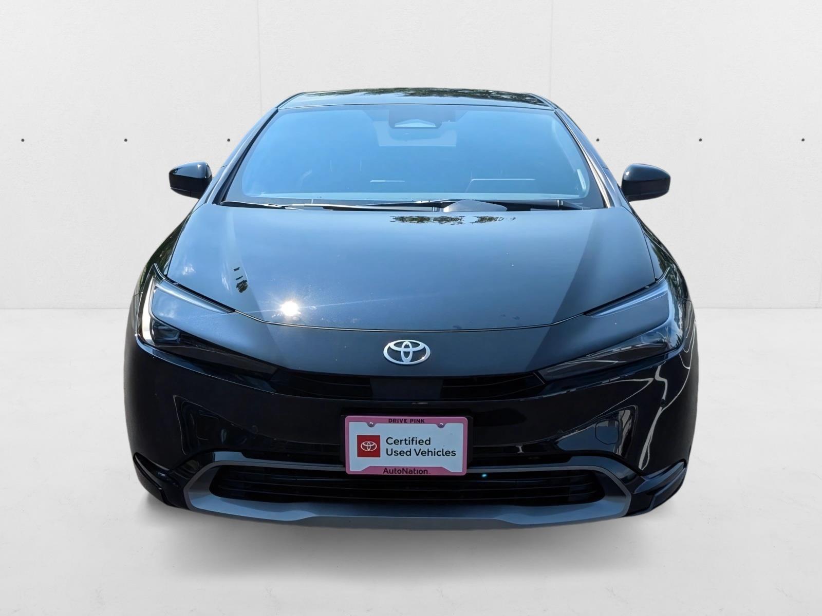 2025 Toyota Prius Limited photo 2