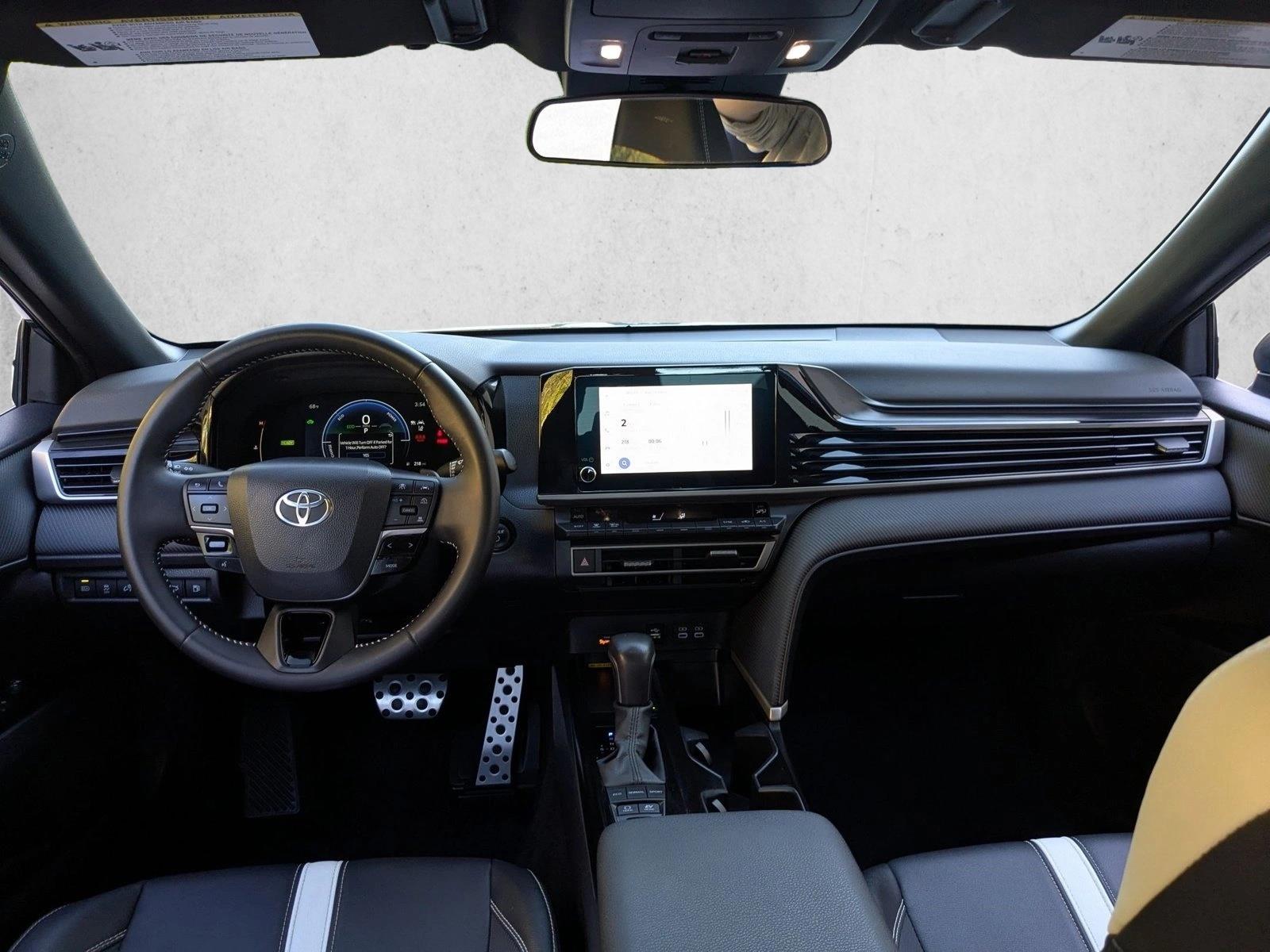 2025 TOYOTA CAMRY - Image 18